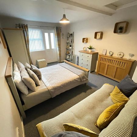Westend Holiday Let 2 Brecon Eksteriør bilde